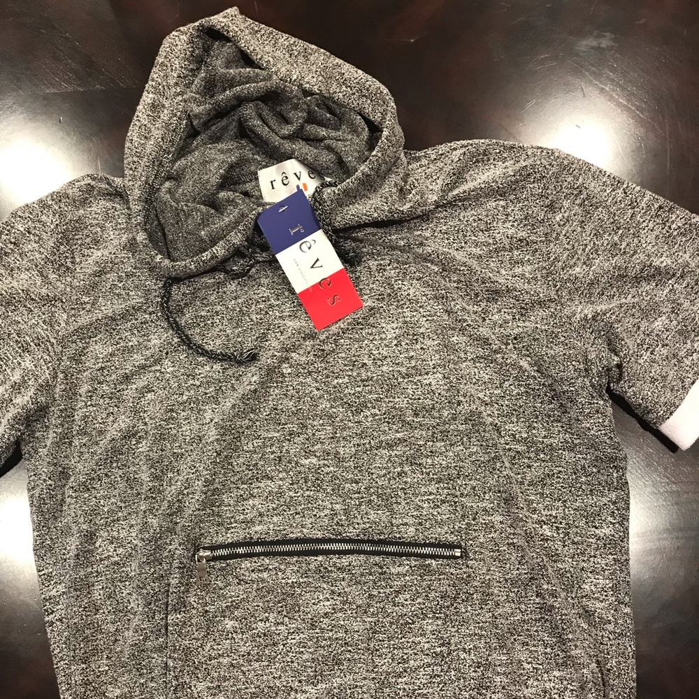 Revis Paris, short sleeve lightweight hoodie